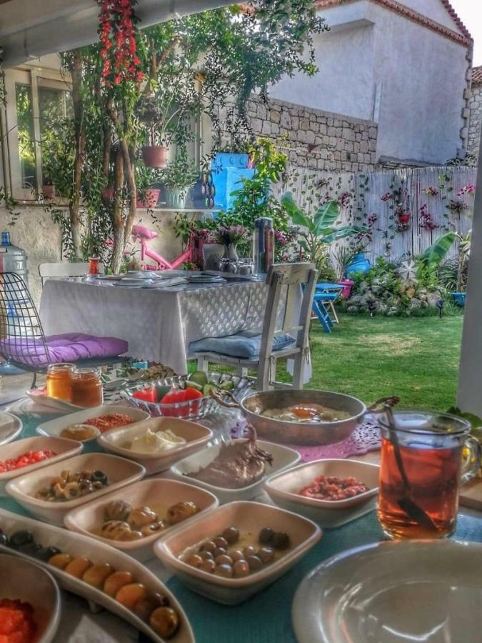 Umit Ev Hotel Alaçatı Buitenkant foto